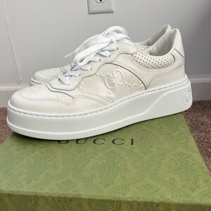 Gucci Men’s White Sneakers with Logo